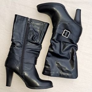 Women's Size 7 Black Heeled Boots